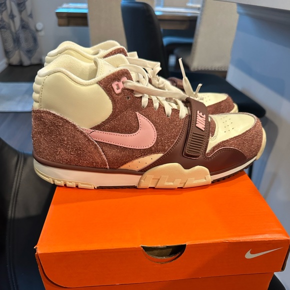 Men’s Nike Air Trainer 1 Cream and Brown Sneakers Classic Design 9.5 NIB - Picture 4 of 7